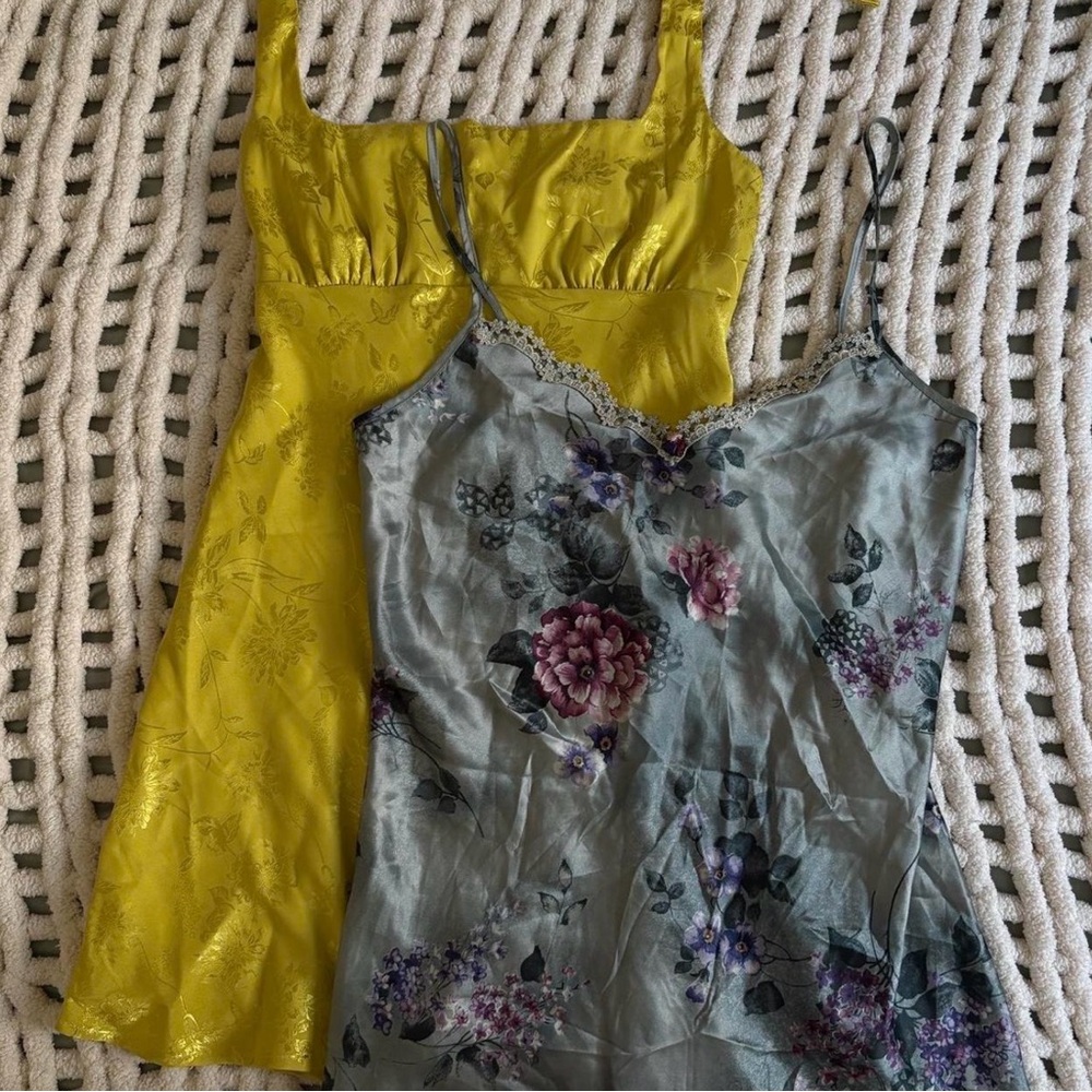 Silky dress bundle-up! ❤️